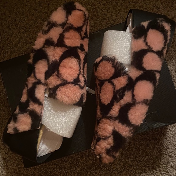 Coach Pink and Black Women's loafers - Picture 3 of 3